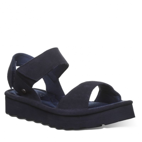 New Arrivals Bearpaw Women's Crest Cadet