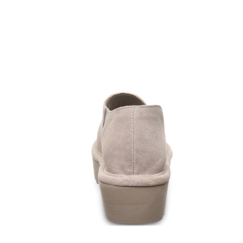 New Arrivals Bearpaw Women's Sail Mushroom