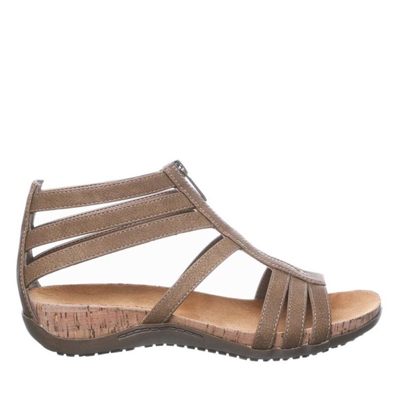 New Arrivals Bearpaw Women's Layla Brown