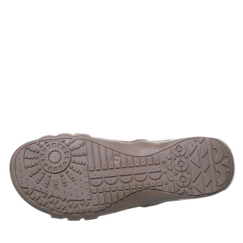 New Arrivals Bearpaw Women's Layla Brown