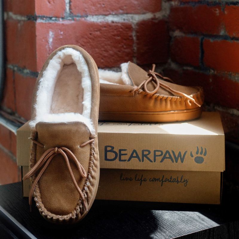 New Arrivals Bearpaw Men's Moc II Hickory