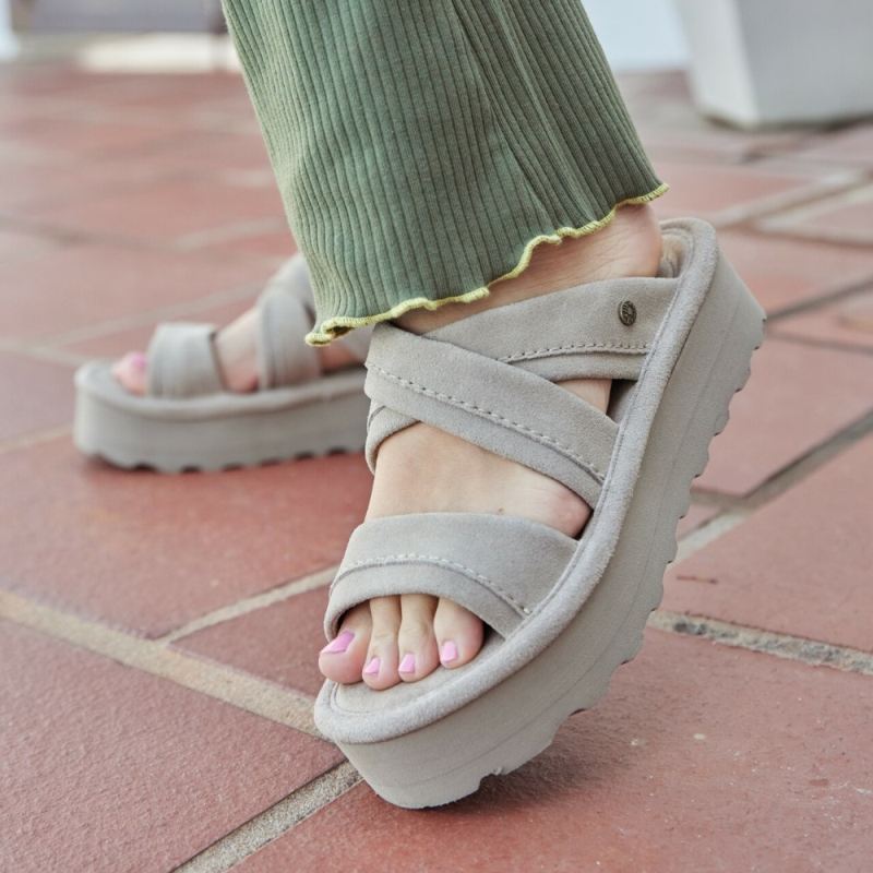 New Arrivals Bearpaw Women's Altitude Mushroom