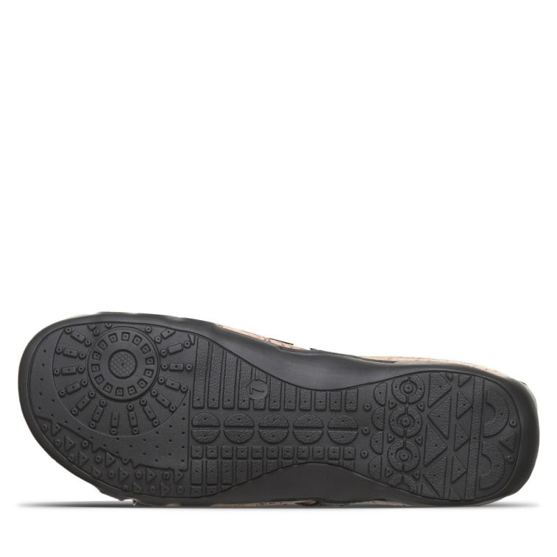 New Arrivals Bearpaw Women's Layla Black